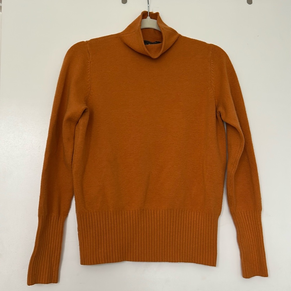 Turtle neck sweater